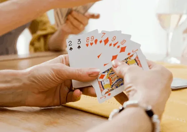 Cách chơi bài tiến lên miền trung đúng chuẩn luật
