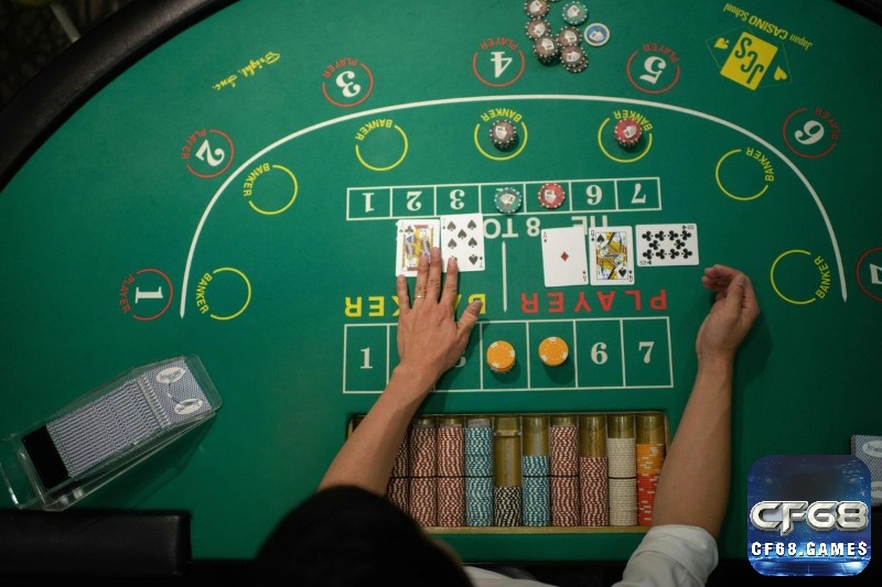 Rút hay dừng? Hướng dẫn cách chơi bài baccarat rút bài giúp ván chơi thêm kịch tính