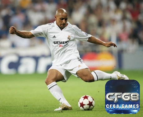 Roberto Carlos – Quả tên lửa bên hành lang trái Real Madrid